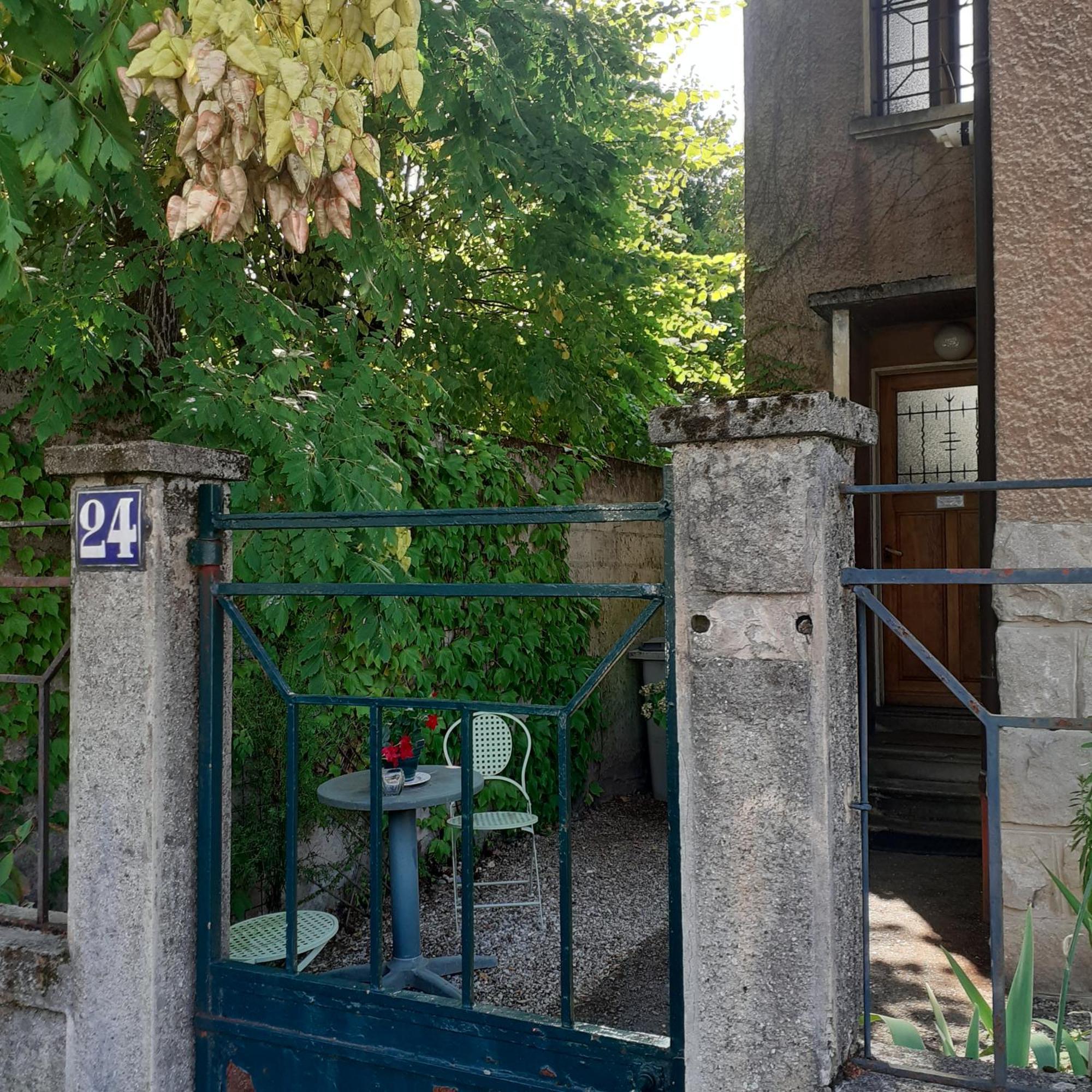 Charmant Appartement A 150 M Des Thermes Et Du Centre Ville Thonon-les-Bains Dış mekan fotoğraf